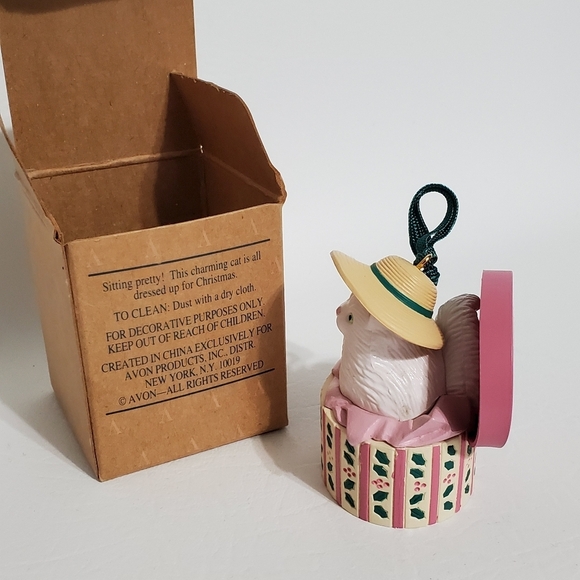 Avon Dress Up Christmas Ornament Hat Box White Cat Hat - Picture 2 of 6